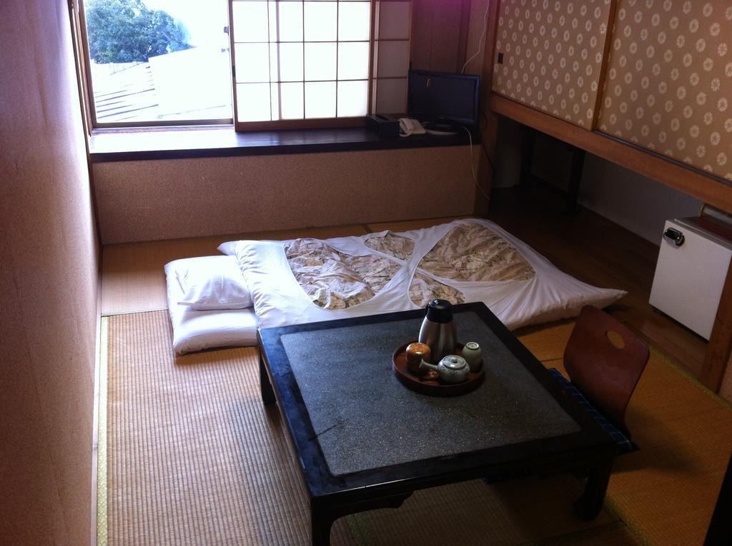 Hotel Kamesei Ryokan à Chikuma Extérieur photo