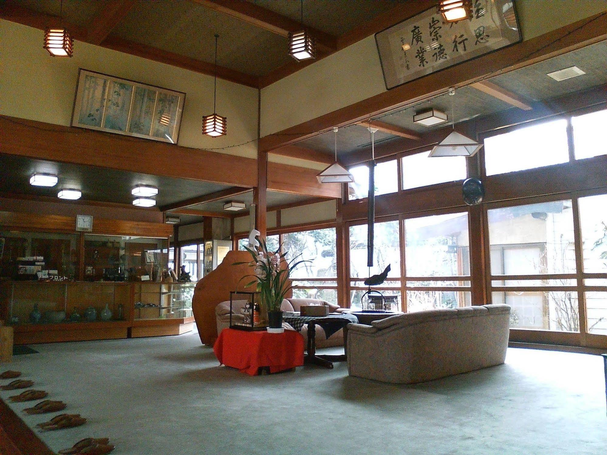 Hotel Kamesei Ryokan à Chikuma Extérieur photo